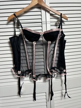 Victoria's Secret Black and Blush Lace Bustier with Garters VTG size 34C